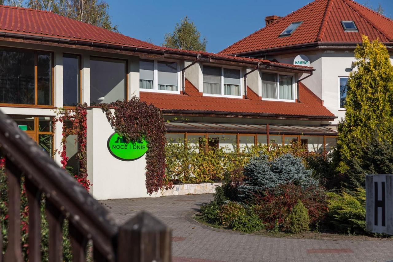 Noce I Dnie Hotel Postołowo Exterior foto
